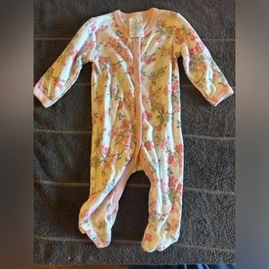 Infant Laura Ashley baby pajamas. Great condition. Since 0-3 months.